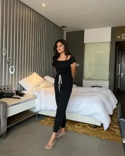 Call Girls Pratapgarh Cash On Delivery