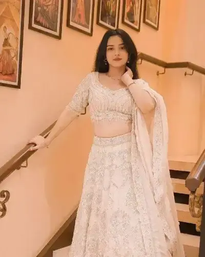Escort Pratapgarh